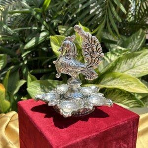 Five Wick Peacock Deepak